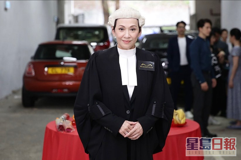 余安安最近拍攝ViuTV劇集《法外情》。