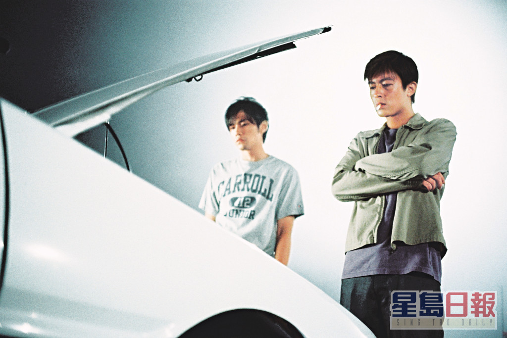 陈冠希（右）在电影《头文字D》饰演高桥凉介。