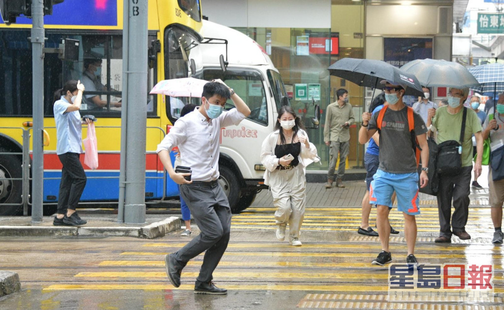 高温触发的骤雨及雷暴明日会继续影响广东。