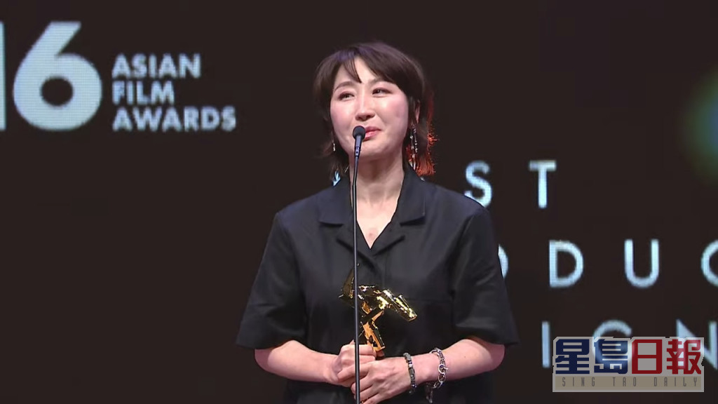 韓片《分手的決心》的柳星姬獲頒最佳美術指導。
