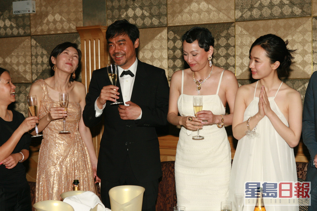 郭蔼明2006年开始淡出幕前，专心做丈夫刘青云背后的女人。