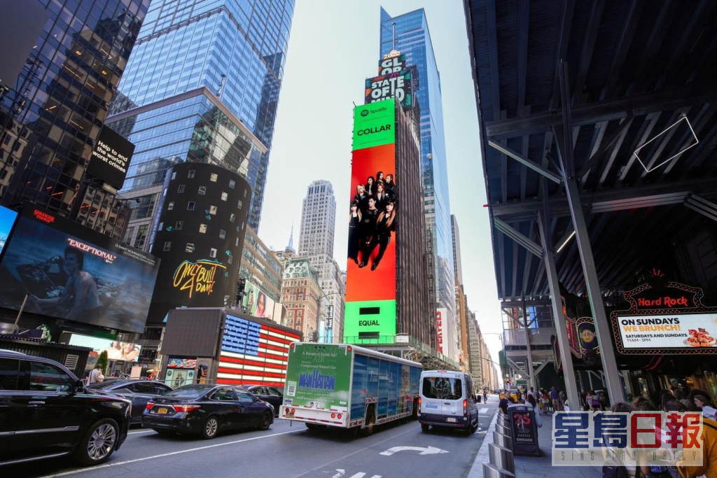 COLLAR登上紐約時代廣場大螢幕，成為8月份的香港代表。