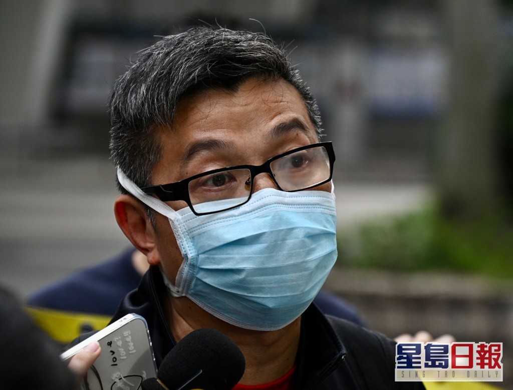 香港社區組織協會幹事吳衛東指，是次官司持續近1年9月，共14位無家者入稟索償，其中2人在等候審訊的過程中不幸離世，過身前仍無法索償。