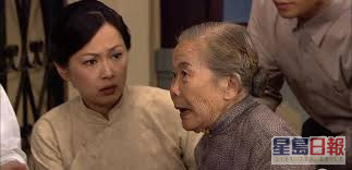 今年91岁的许碧姬曾是无綫「御用婆婆」，演出过多部剧集，不过大多只是得几句对白的跑龙套角色。