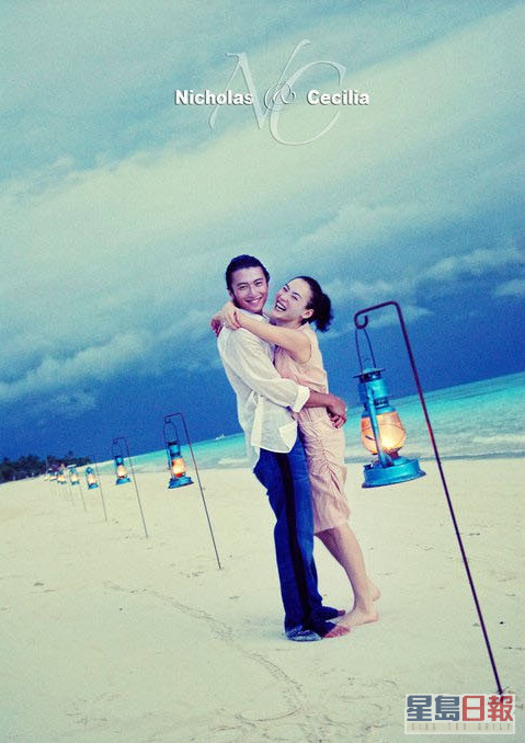 後來霆鋒在2006年9月與張栢芝在菲律賓秘婚。