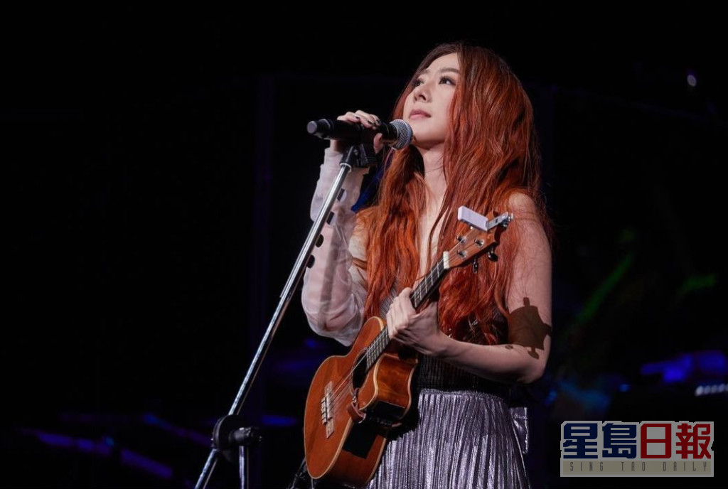 陈绮贞刚完成台湾小巨蛋演唱会。