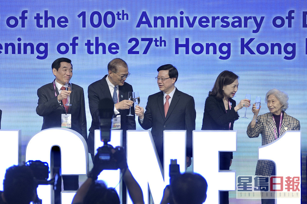 今年是港大醫學院舉行內科學系成立100周年。陳浩元攝