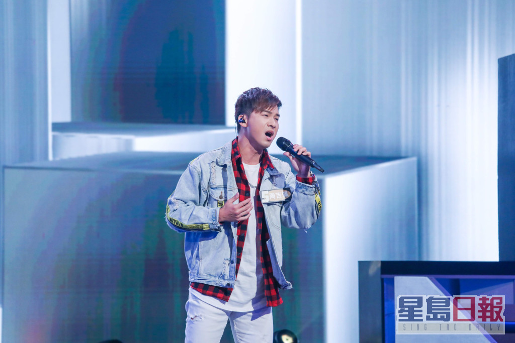 周吉佩今年參加TVB《中年好聲音》，繼續追尋歌手夢。