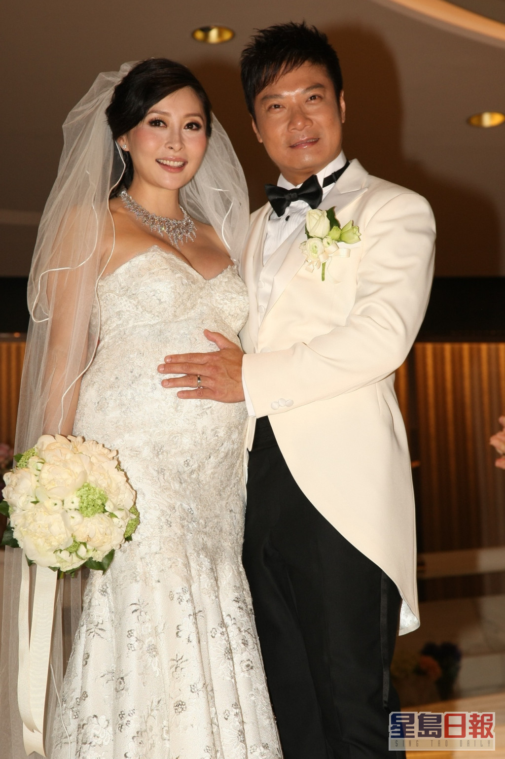  两人在2012年奉子成婚！  ​