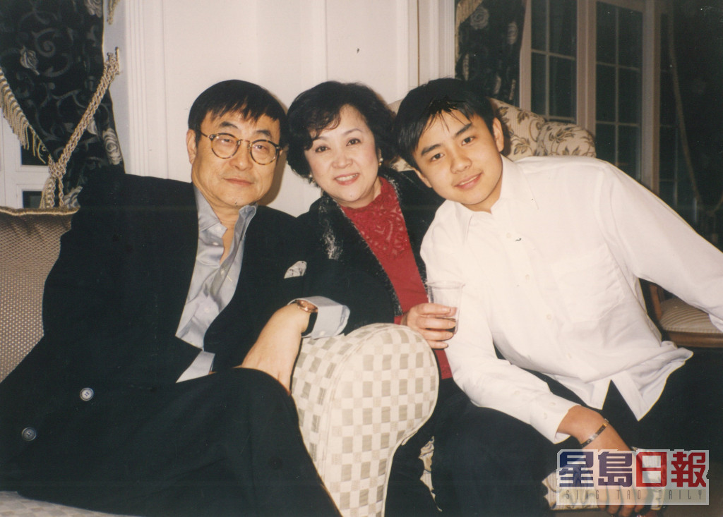 甄珍在1978年與劉家昌再婚，1986年誕下兒子劉子千，不過她在2015年突然自爆在劉子千1歲時，兩人已經離婚。