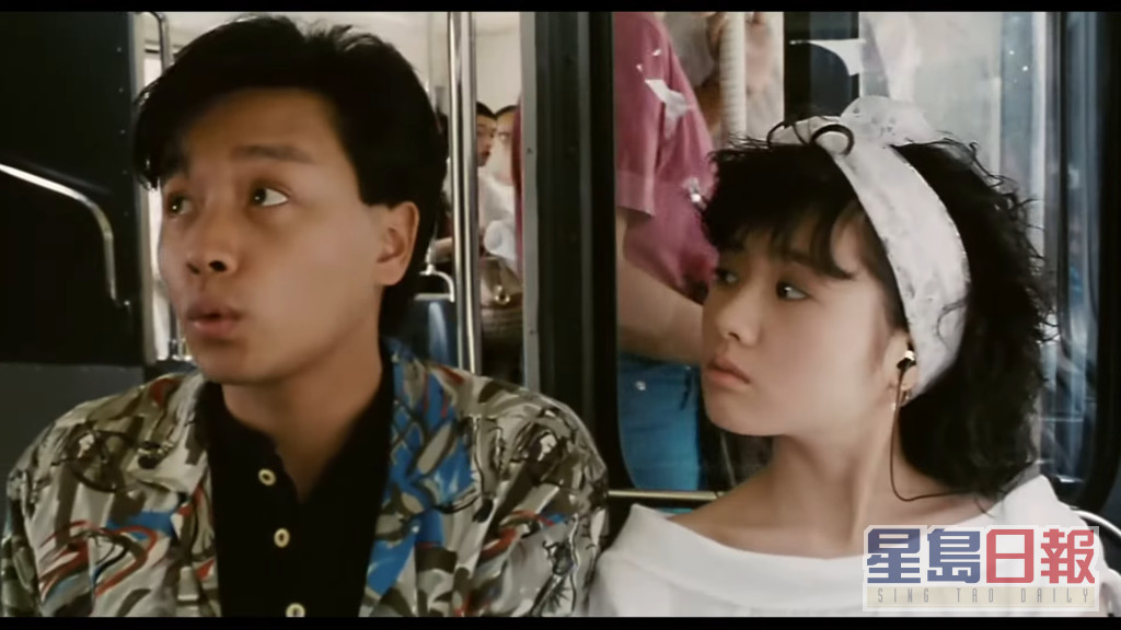 1985年张国荣与李丽珍拍摄《为你锺情》，戏中采用大量张国荣当年的金曲，戏中张国荣与李丽珍在巴士相遇的一幕亦成为经典。