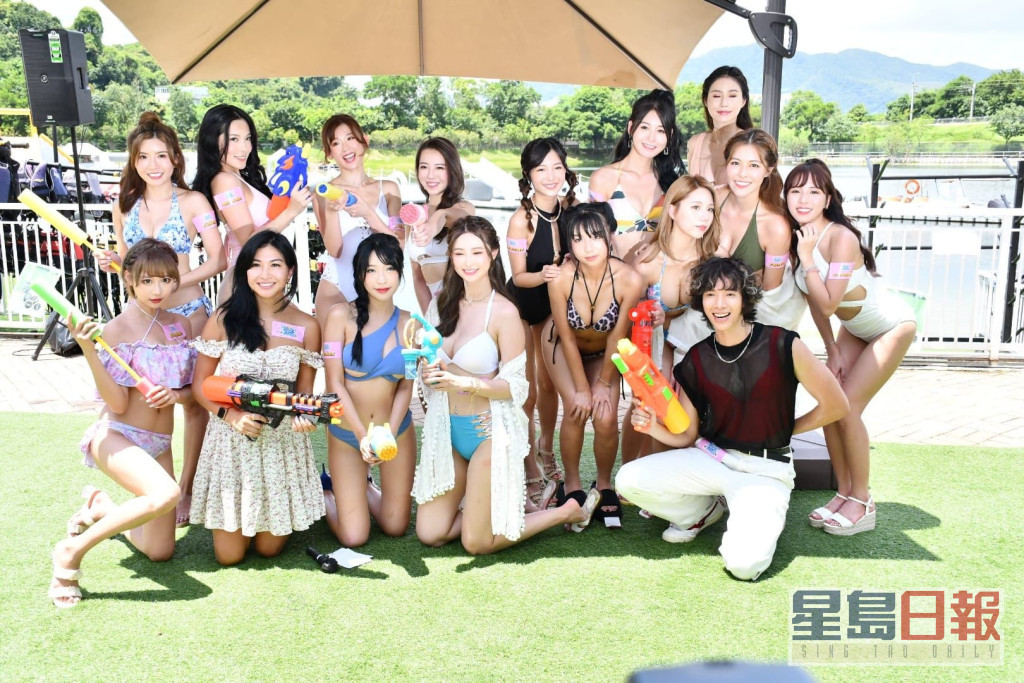 余咏珊去年找来陈伟琪、张明伟主持HOY TV节目《Summer Girls》。