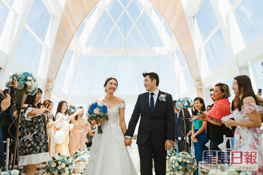 朱千雪2019年与青梅竹马的医生男友结婚，成为一时佳话。