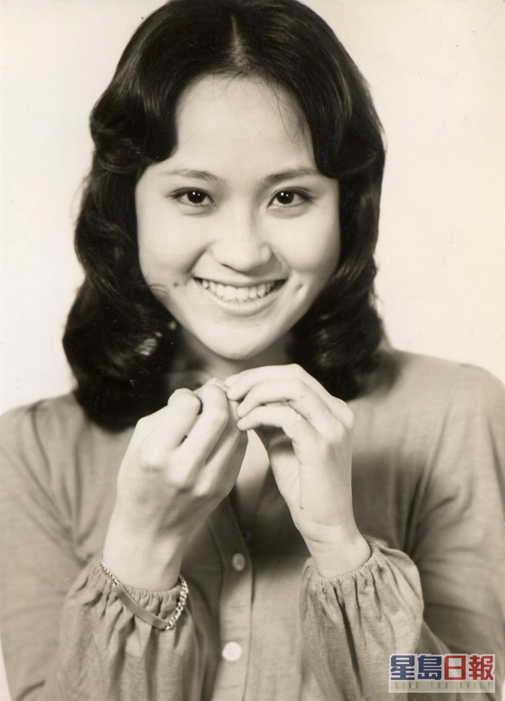 台湾第一代玉女歌手。