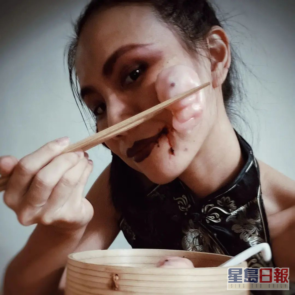 台湾一名恐怖片头号女粉丝，早前万圣节就进行特别企划自制「胚胎饺子」。