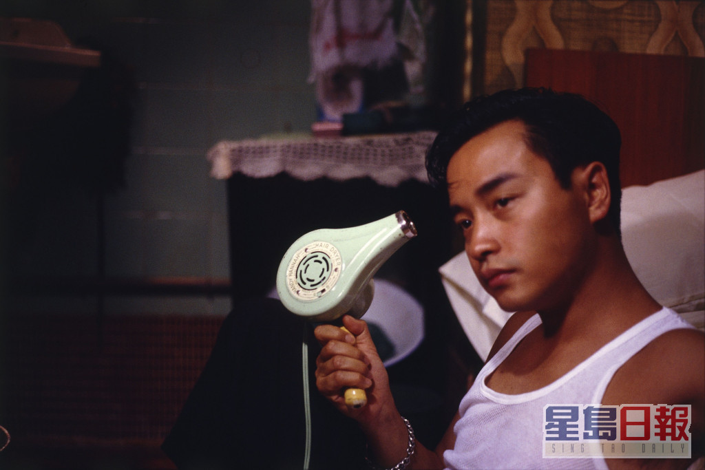 张国荣1991年凭住《阿飞正传》成功获得第10届金像奖影帝，亦是他唯一一座金像奖最佳男主角奖座。