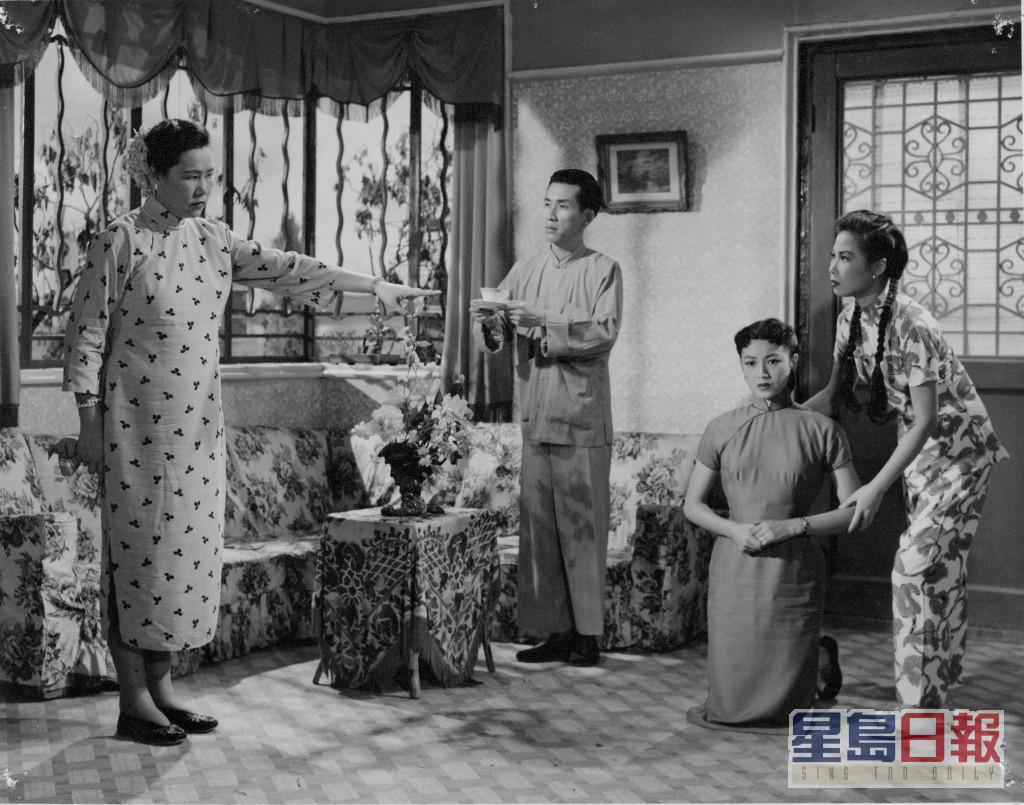 《新馬仔胡不歸》（1953）， （左起）張月兒、 俞明、 周坤玲。