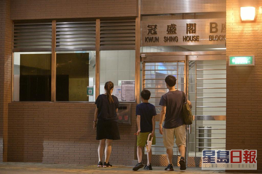 38歲女患者居於九龍城常樂街冠德苑冠勝閣。
