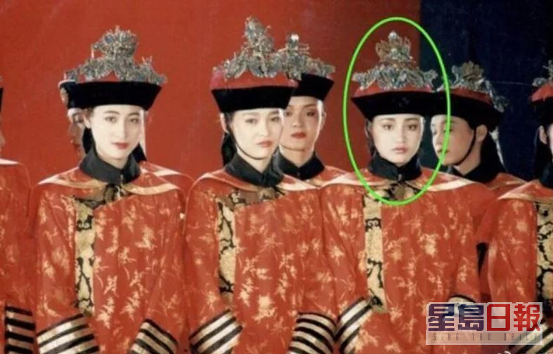 瞿颖1990年曾担任王祖贤广告的临时演员。