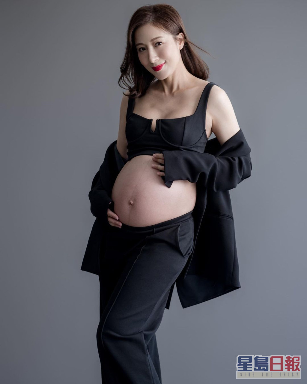 杨茜尧早前分享第二胎的孕照。