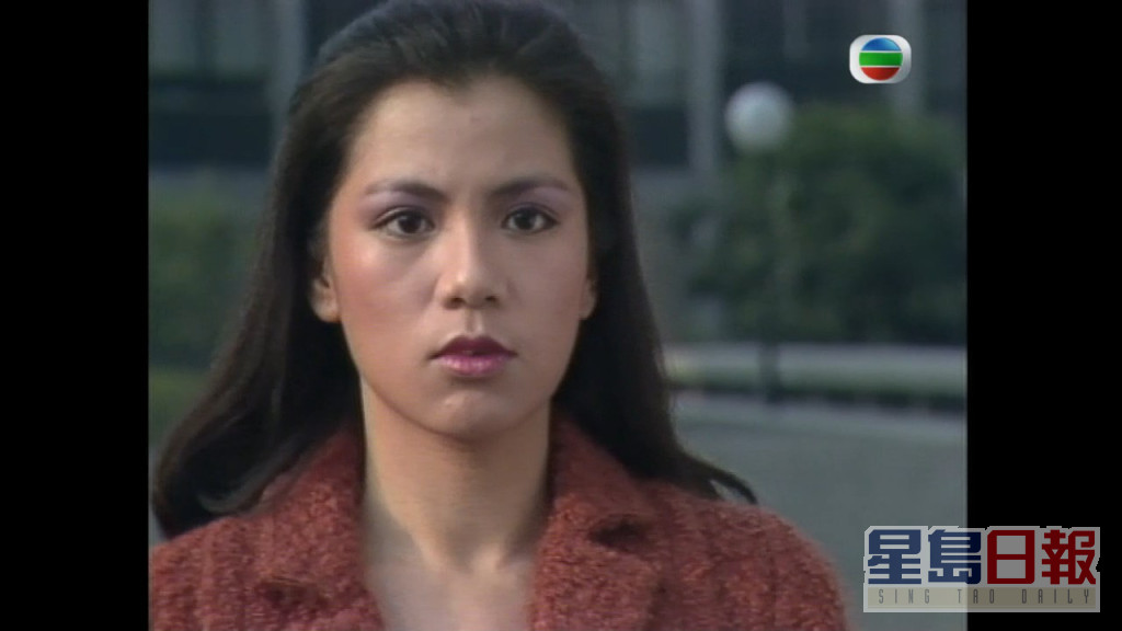翁美玲在《挑战》播映期间，1985年5月于广播道寓所轻生，《挑战》亦成为她的遗作之一。