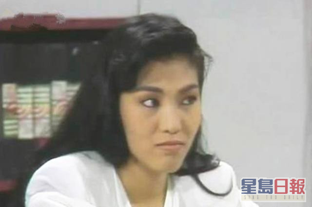 秦蔚文在電影《愛人女神》中，飾演譚詠麟的夢中女神。