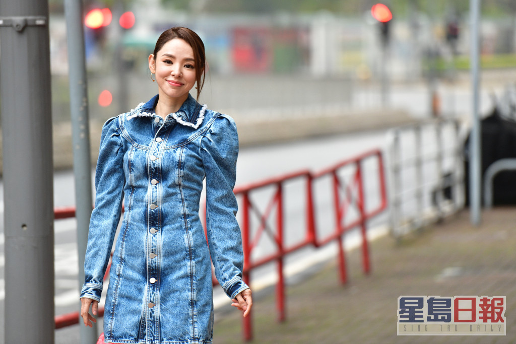 Zoie强调唔系单靠外表箍实有米老公庄日宇。