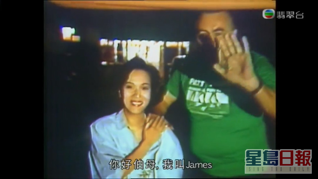 另一个师奶街坊刘桂芳，1988年加入无綫至今，拍过近300剧集，包括重头剧《壹号皇庭》、《怒火街头》、《黄金有罪》等，横跨几个年代。不过全是绿叶配角，后来变成专演师奶、泼妇的路人甲乙丙。她1989年刚加入无綫，曾在《他来自江湖》饰演吴孟达前妻、周星驰阿妈，剧中的捉奸戏至今仍是经典。2006年刘桂芳参加《Sunday好戏王》凭住精彩演出，获得「另类好戏王：伥鸡王」。