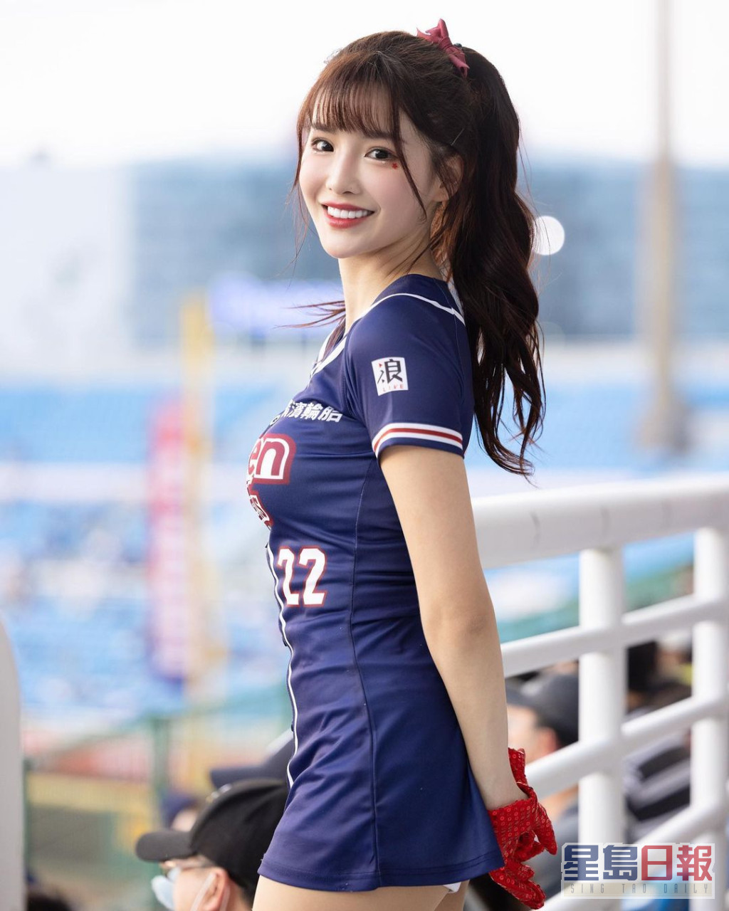 现年26岁的「菲菲」李庭瑀是乐天女孩（Rakuten Girls）现任副队长。