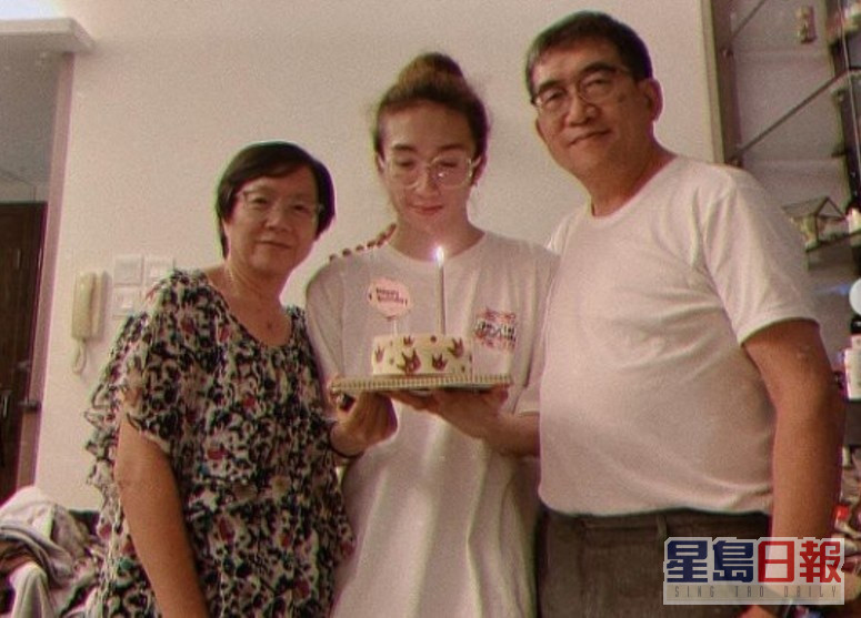 阿Mo的父母得悉事故后，立即由加拿大赶返香港。资料图片