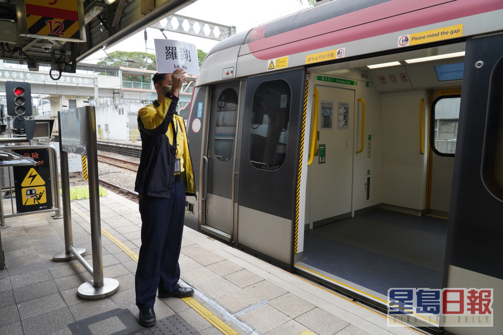 東鐵綫列車於2月6日起再開往羅湖。葉偉豪攝