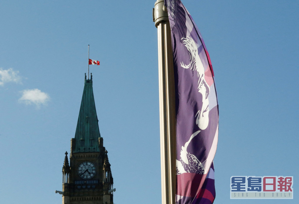 加拿大全国各地政府建筑物下半旗致哀。REUTERS