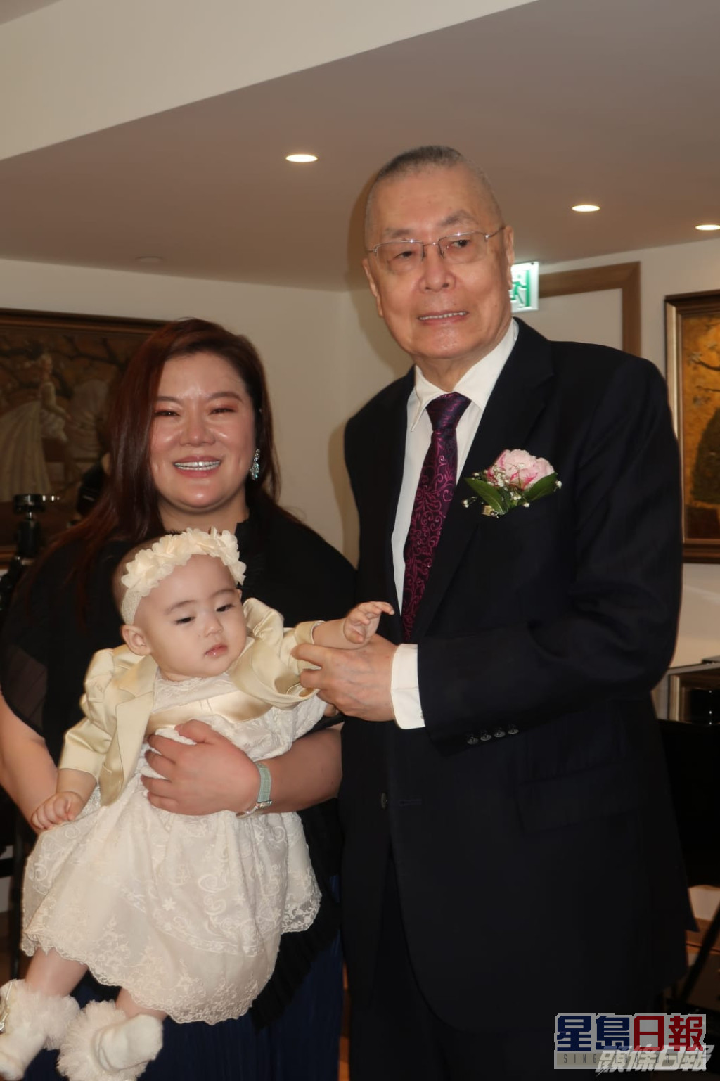 两年前刘诗昆以81岁之龄添女儿「贝贝」。