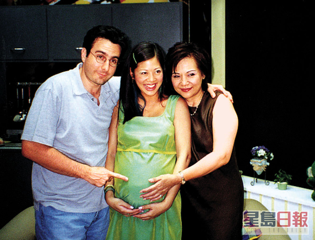 郭錦恩與大學同學Richard結婚後，先後誕下三個小朋友。