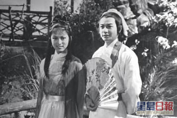 1979年，雪姐和修哥在TVB剧《绝代双骄》初次合作。