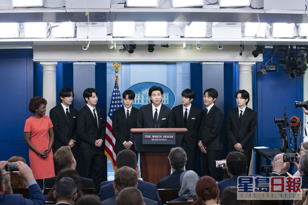 上月尾，BTS出席白宮發佈會呼籲停止歧視與仇恨犯罪。