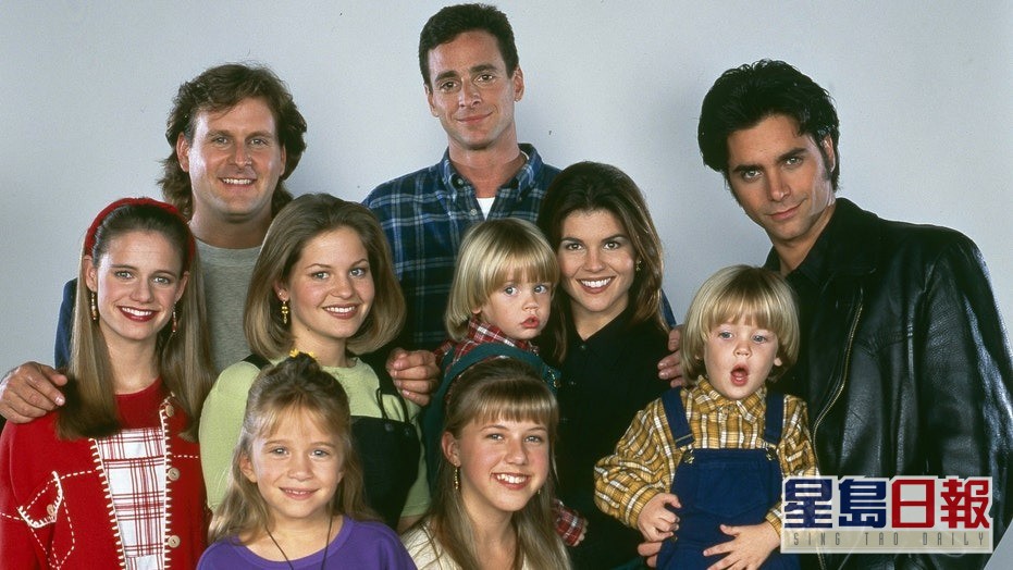 Bob（中）在80至90年代主演的《Full House》大受歡迎。