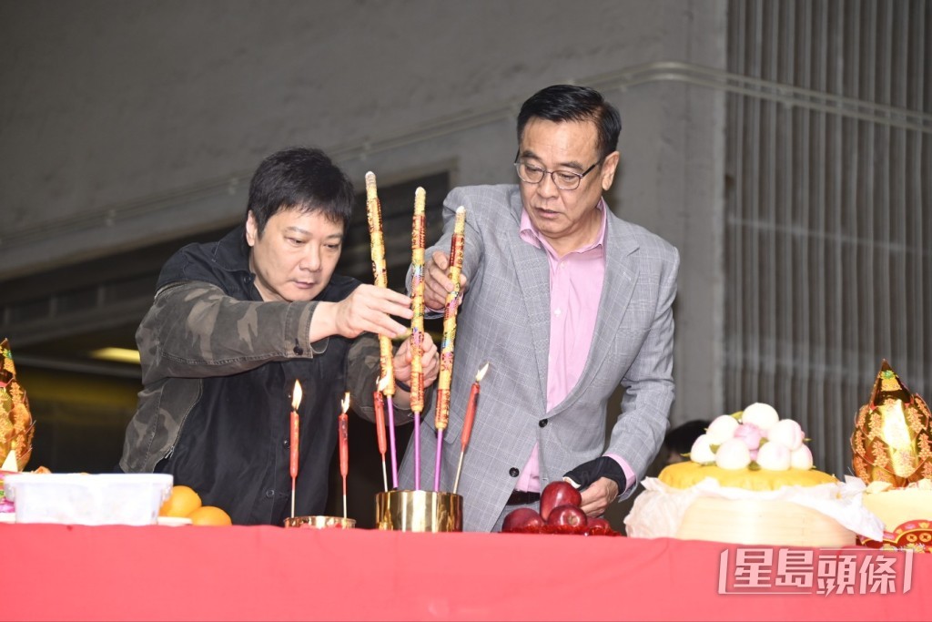 祈求顺利。