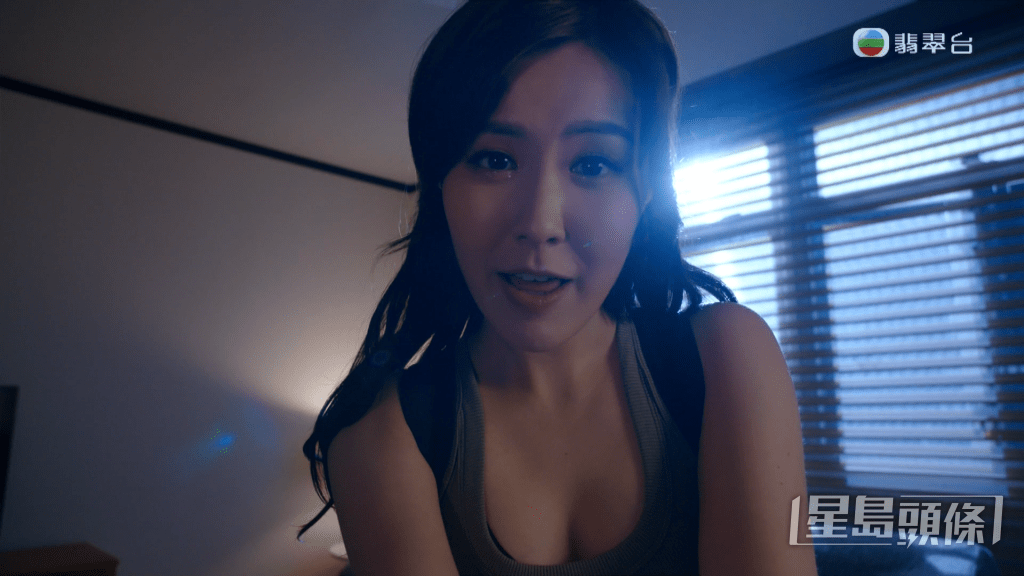 不少网民大赞刘佩玥好有女人味。
