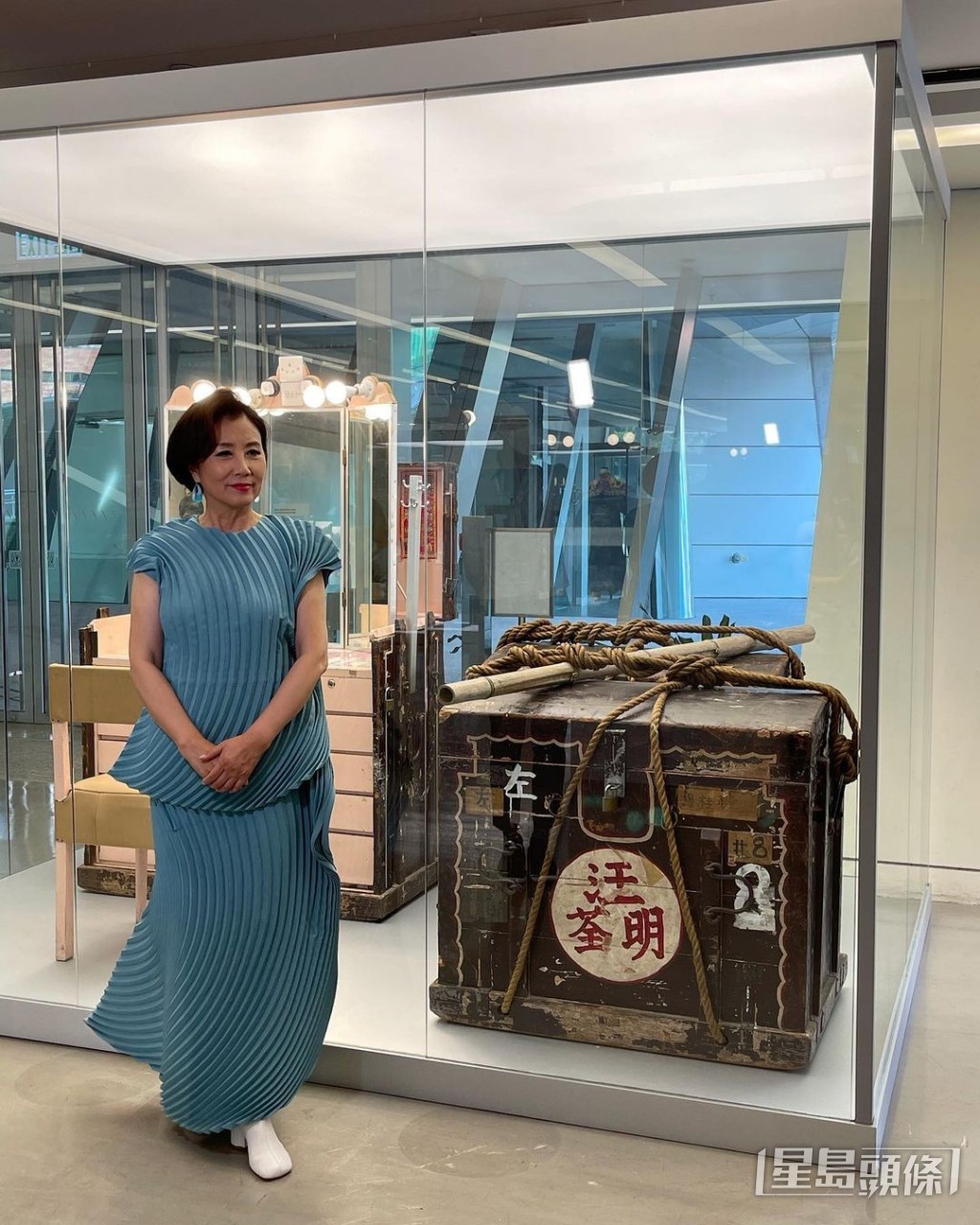 經常着三宅一生出活動。