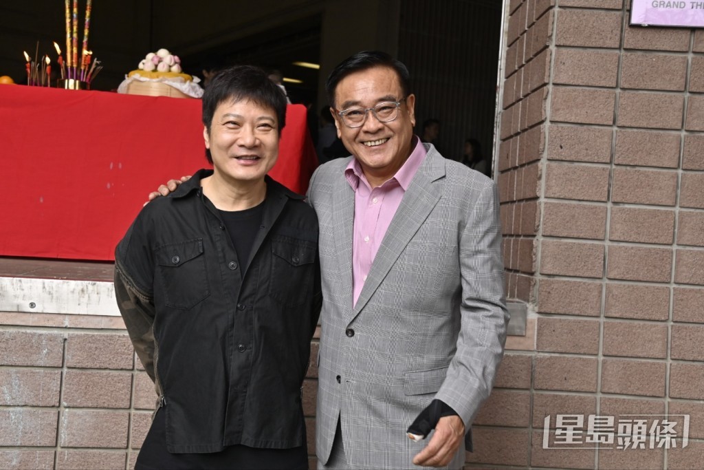 钱嘉乐 尔冬升
