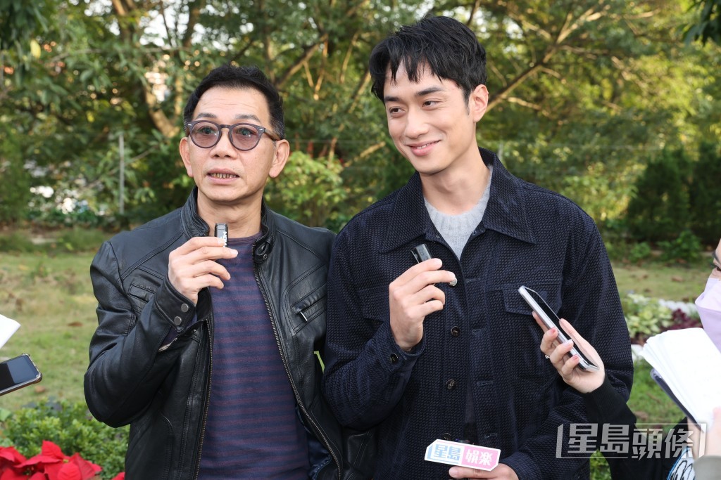 袁富華已入紙與拍拖逾30年的圈外女友梁影群結婚。