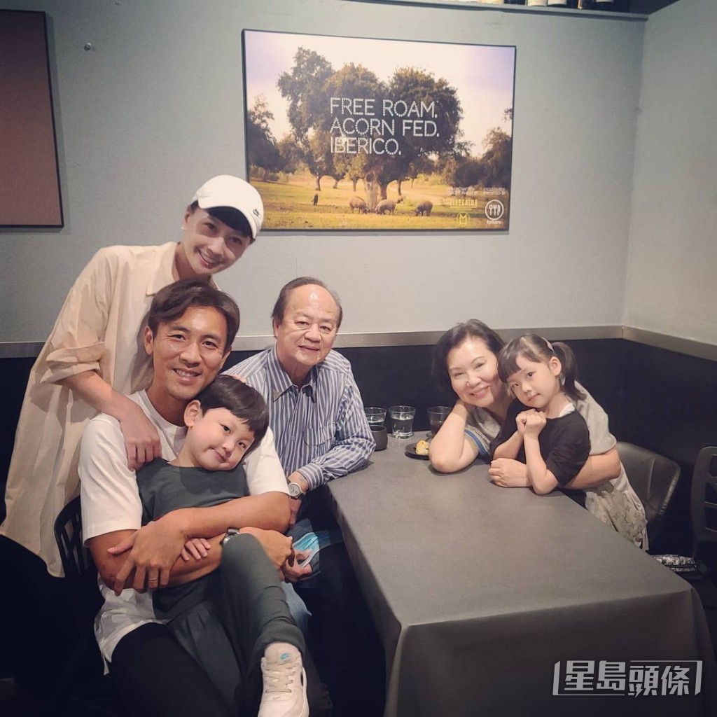 谭俊彦称好小事，两老都冇受伤，故没有去医院。