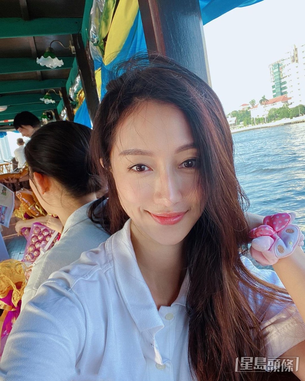 Mango近年跟隨高僧四出廣結佛緣，試過去泰國修行5日，到不同的寺廟禮佛、供僧、做義工、放生和參加法會，善心滿滿。