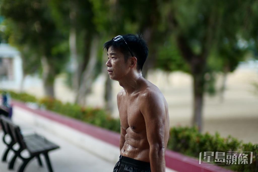 林海峰身材仲好Fit。