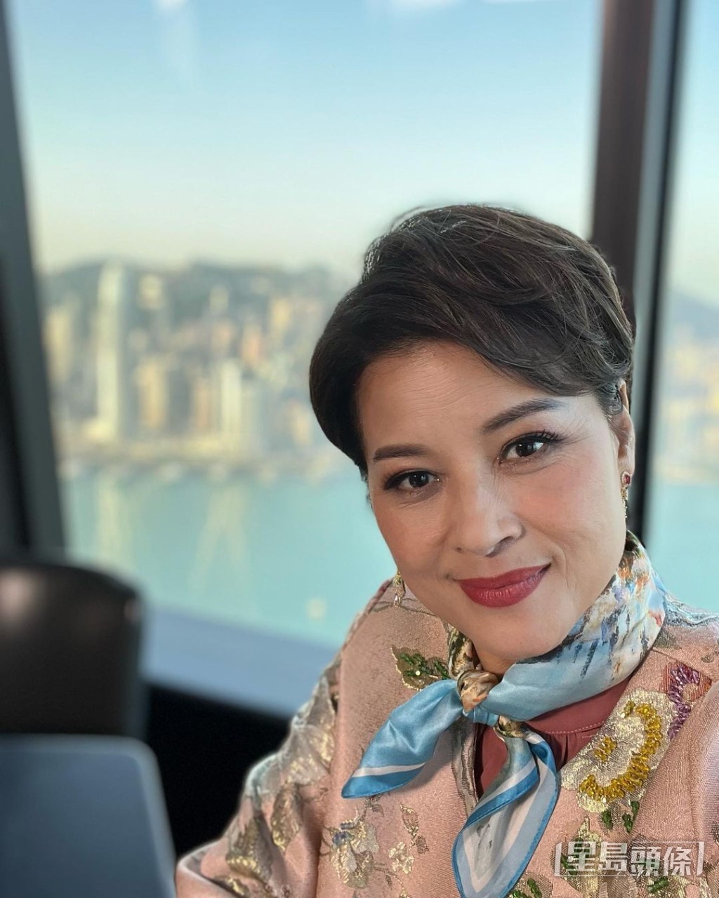 黎燕珊以罕见的做法申请离婚。