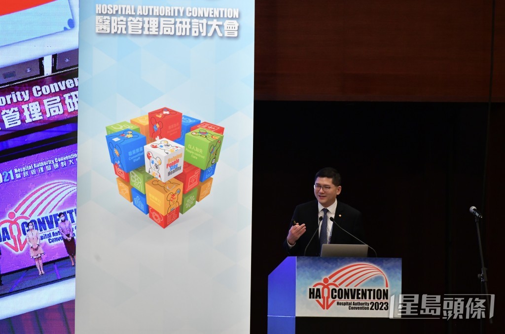 醫管局行政總裁高拔陞醫生。褚樂琪攝