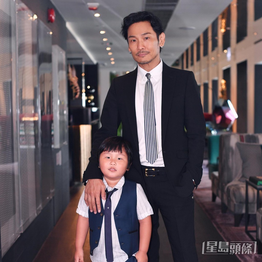 杜德偉係廿四孝老豆。