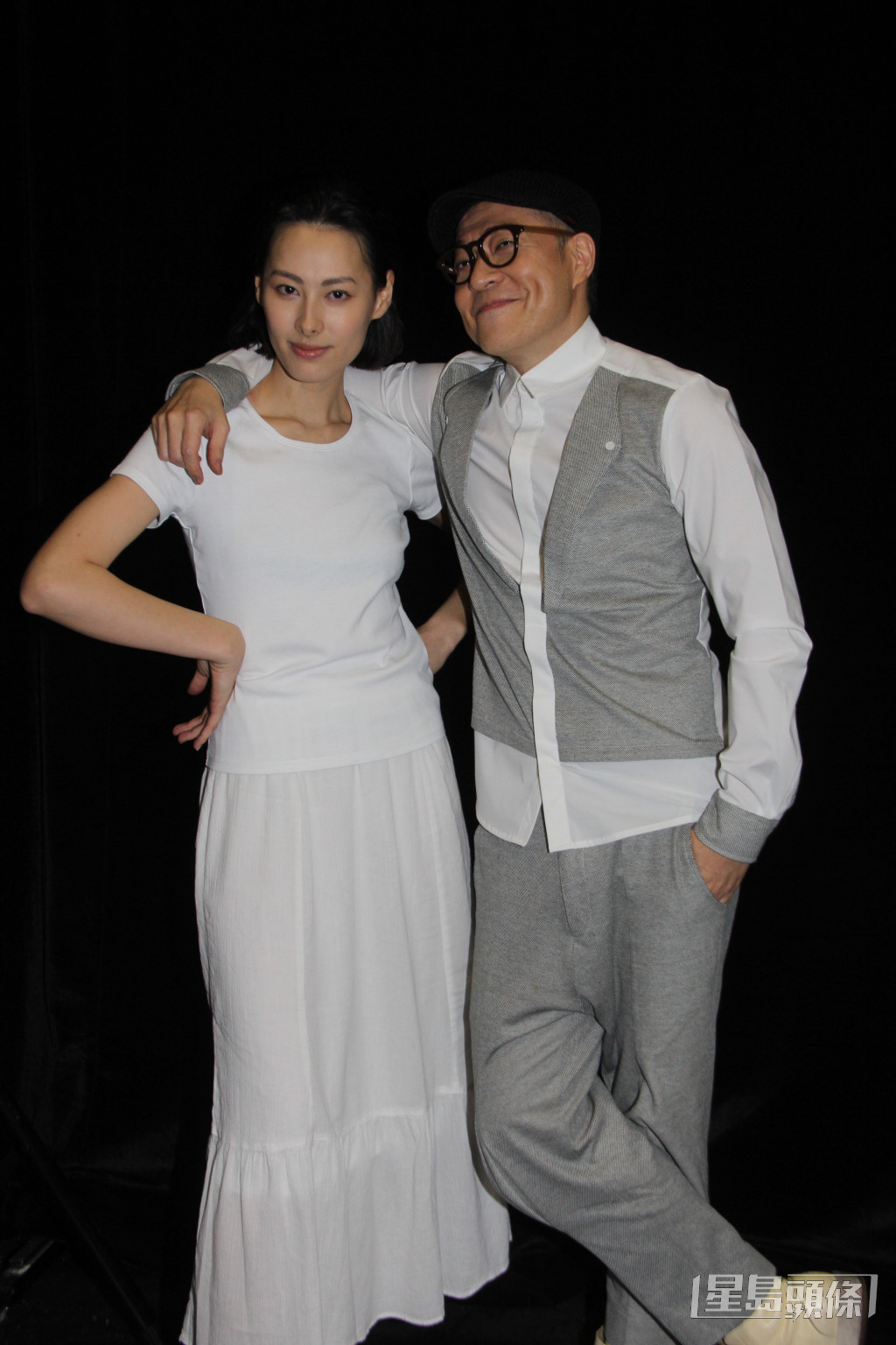 2014年與梁洛施合作舞台劇《快樂勿語》。
