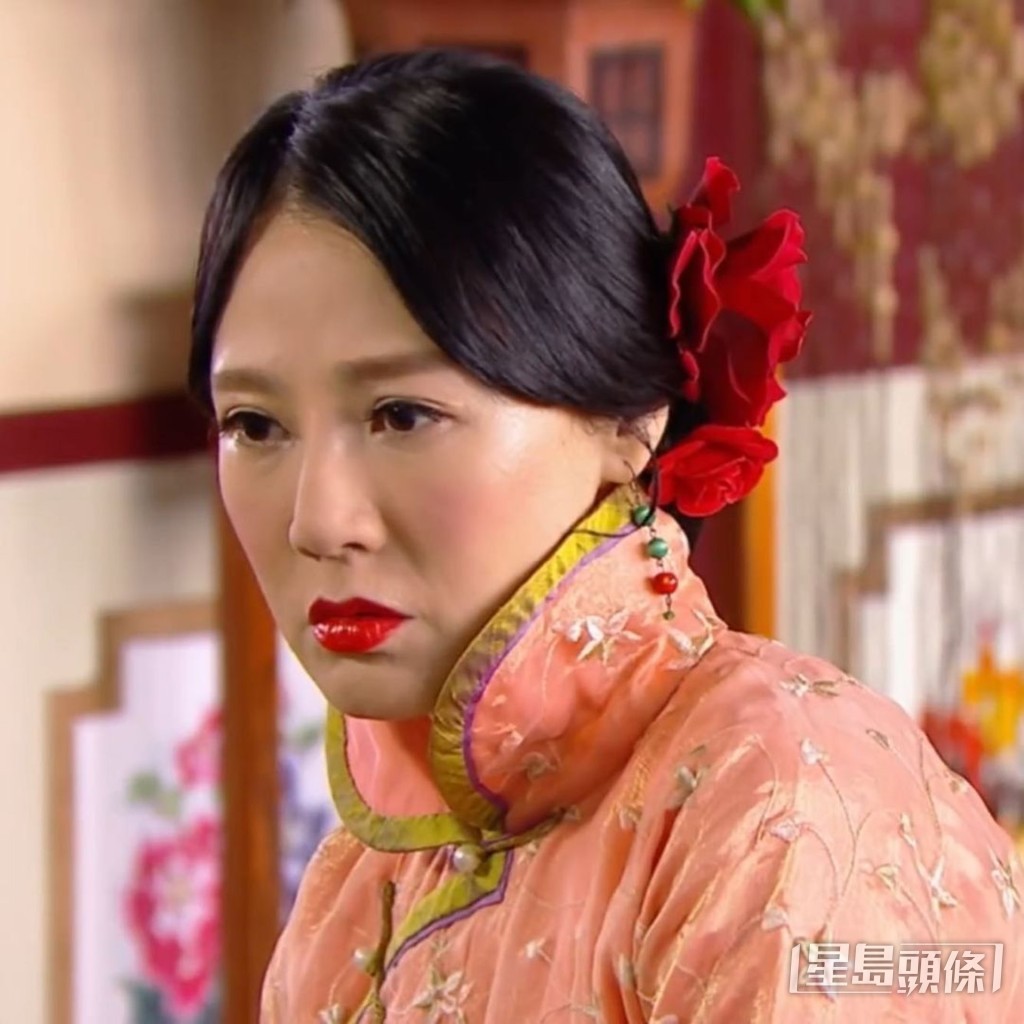 古裝look都好有型。